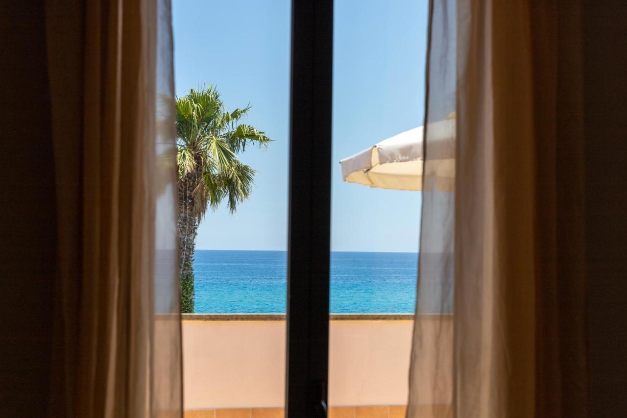 Hotel Federica Riace Marina Kültér fotó